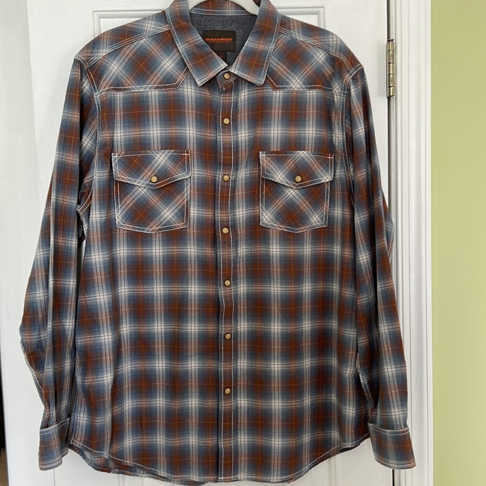 Men’s Causal Long sleeve shirt.Sz-XL.Never Worn.NORTHWEST Brand.